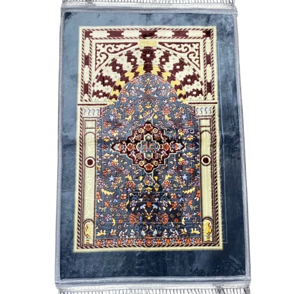 Velvet Prayer Mat / Janamaz – Premium Comfort